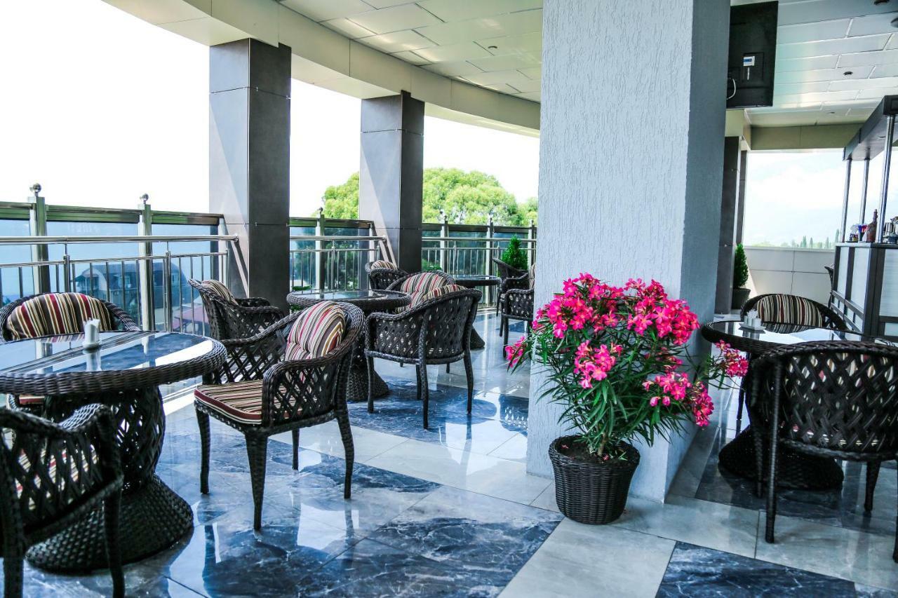 Grand Hotel Gagra Exterior foto