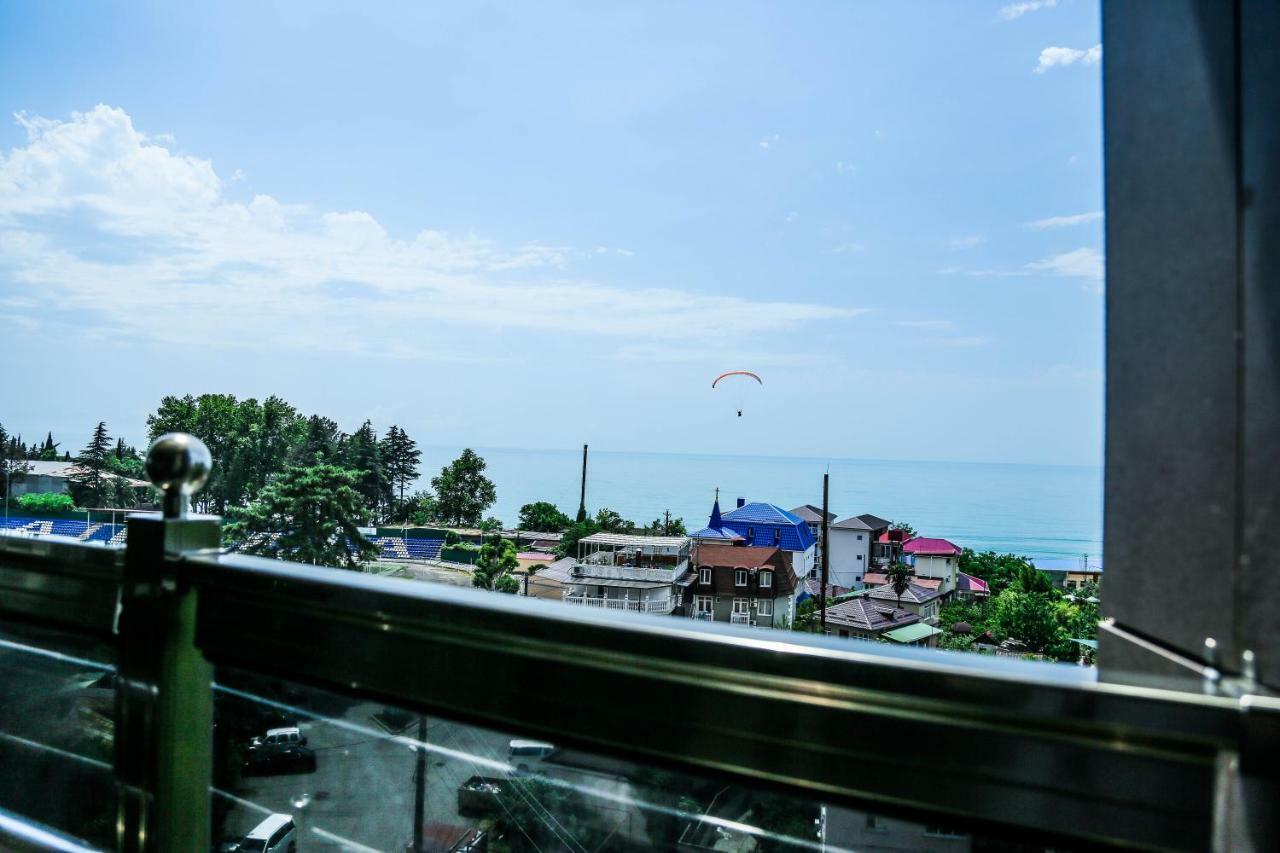 Grand Hotel Gagra Exterior foto